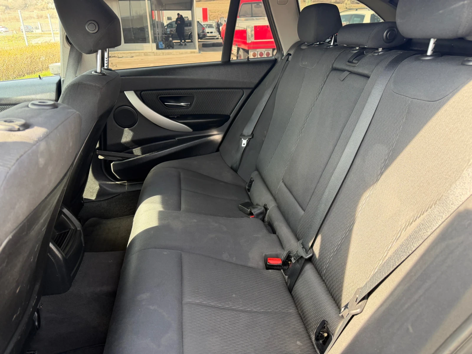 BMW 320 320D * AUTOMATIC * NAVI * НОВ ВНОС * , снимка 7 - Автомобили и джипове - 53982164