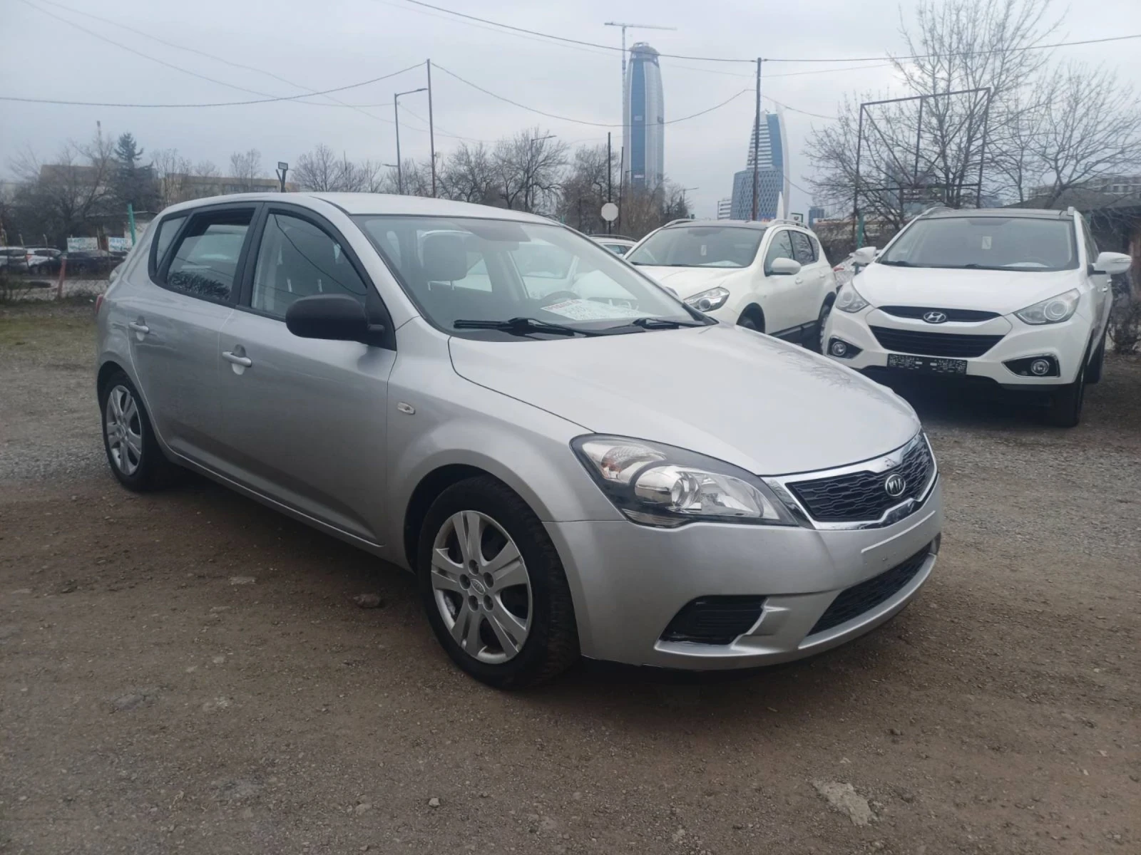 Kia Ceed 1.4 ��� ���� ������ | Mobile.bg � ����������� 3