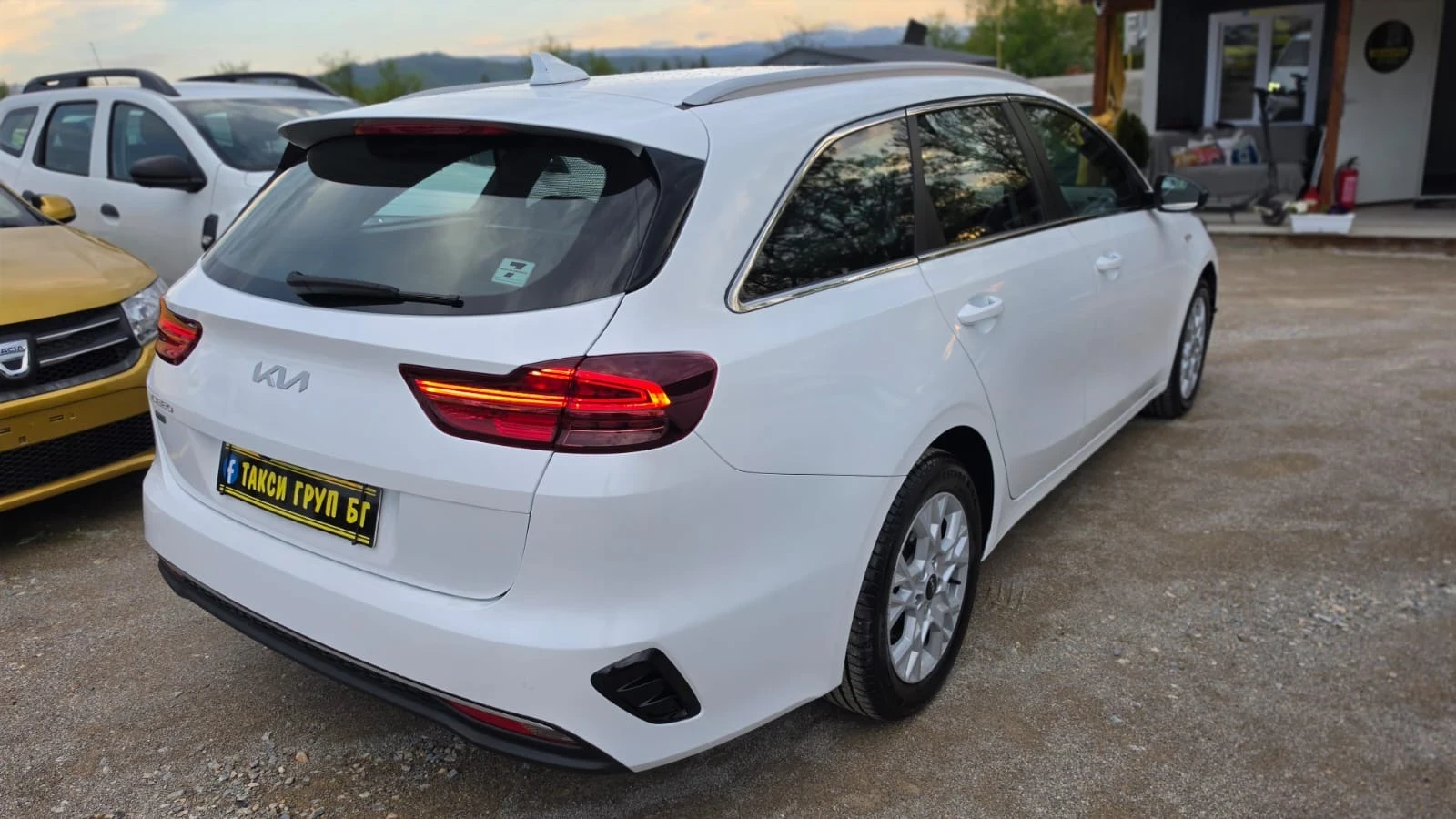 Kia Ceed, снимка 4 - Автомобили и джипове - 54462641