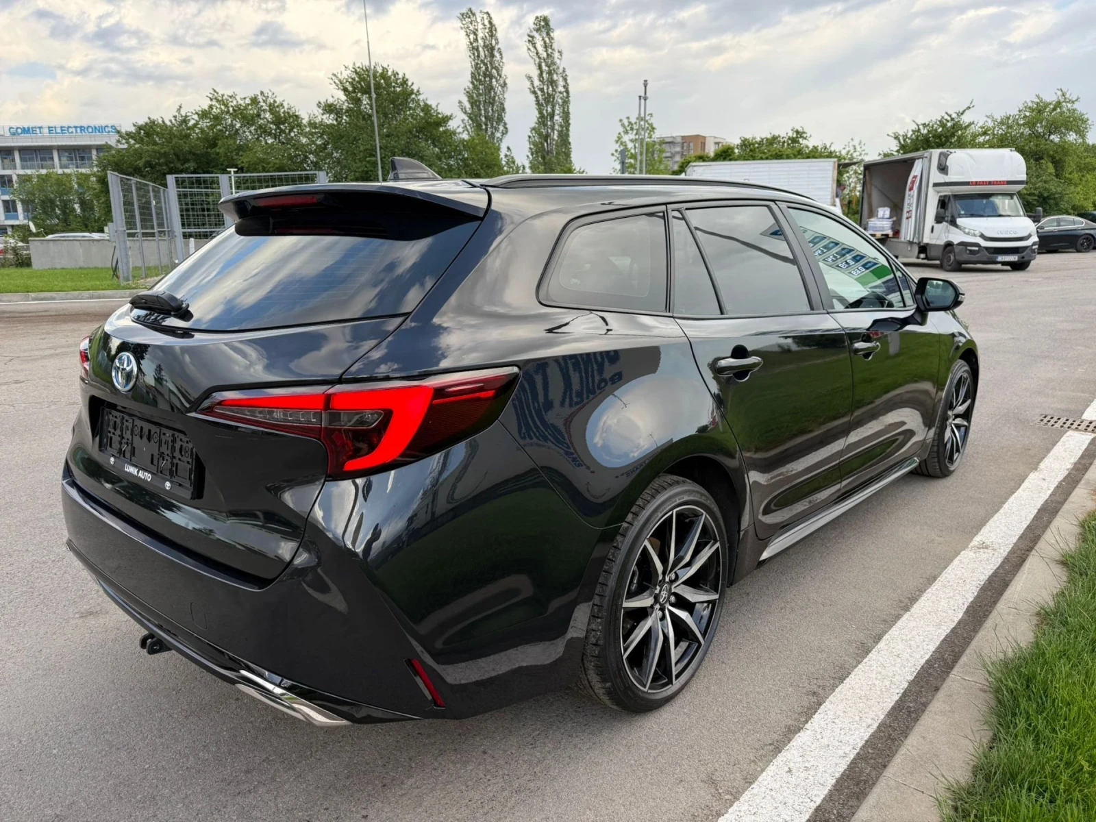 Toyota Corolla HYBRID, снимка 3 - Автомобили и джипове - 54569339