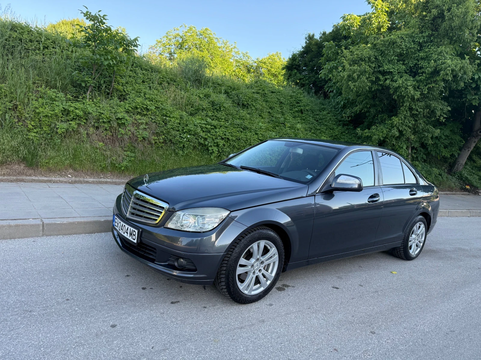 Mercedes-Benz C 180, снимка 4 - Автомобили и джипове - 54714559