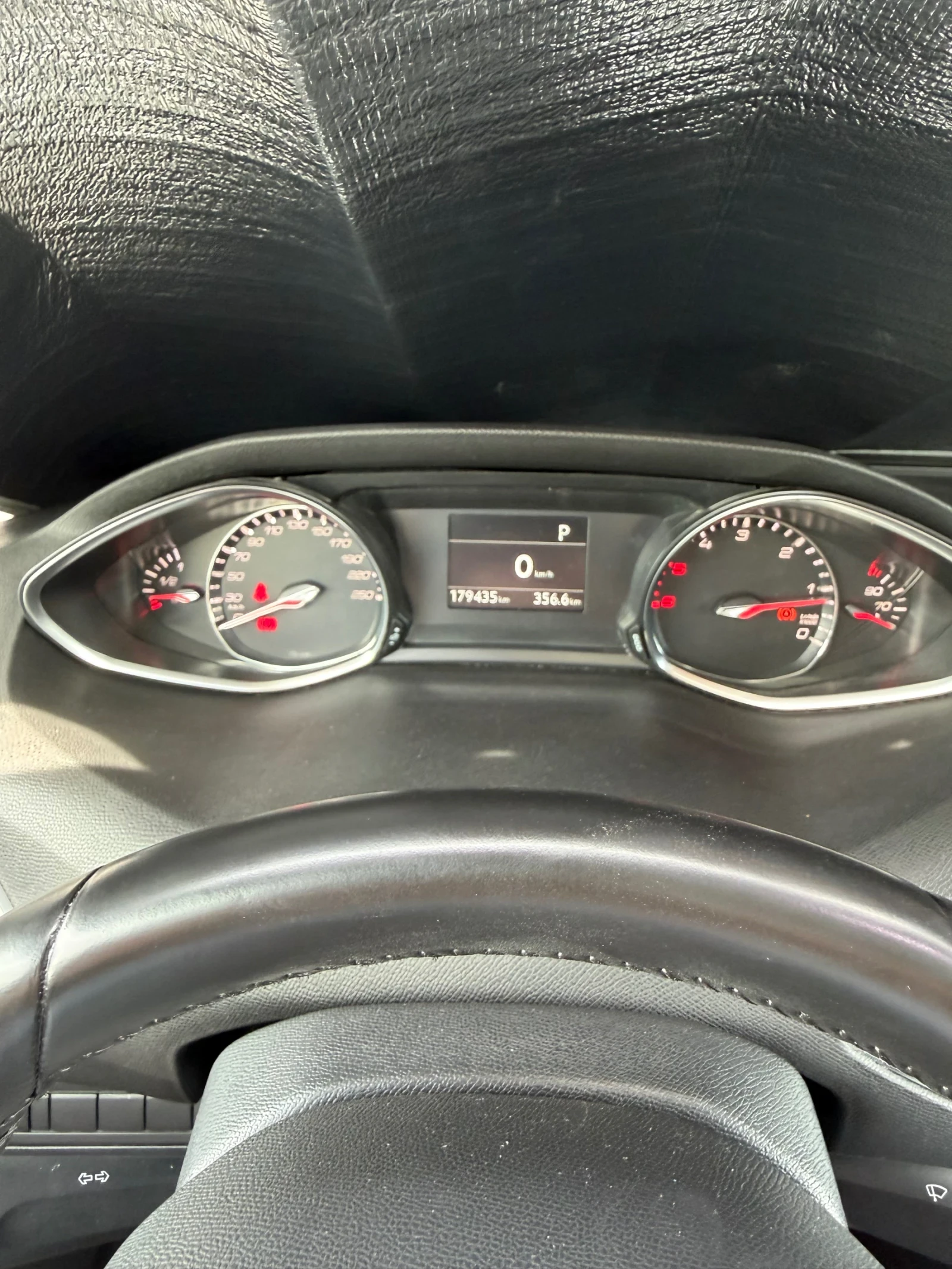 Peugeot 308 1.6HDI, снимка 6 - Автомобили и джипове - 54931744