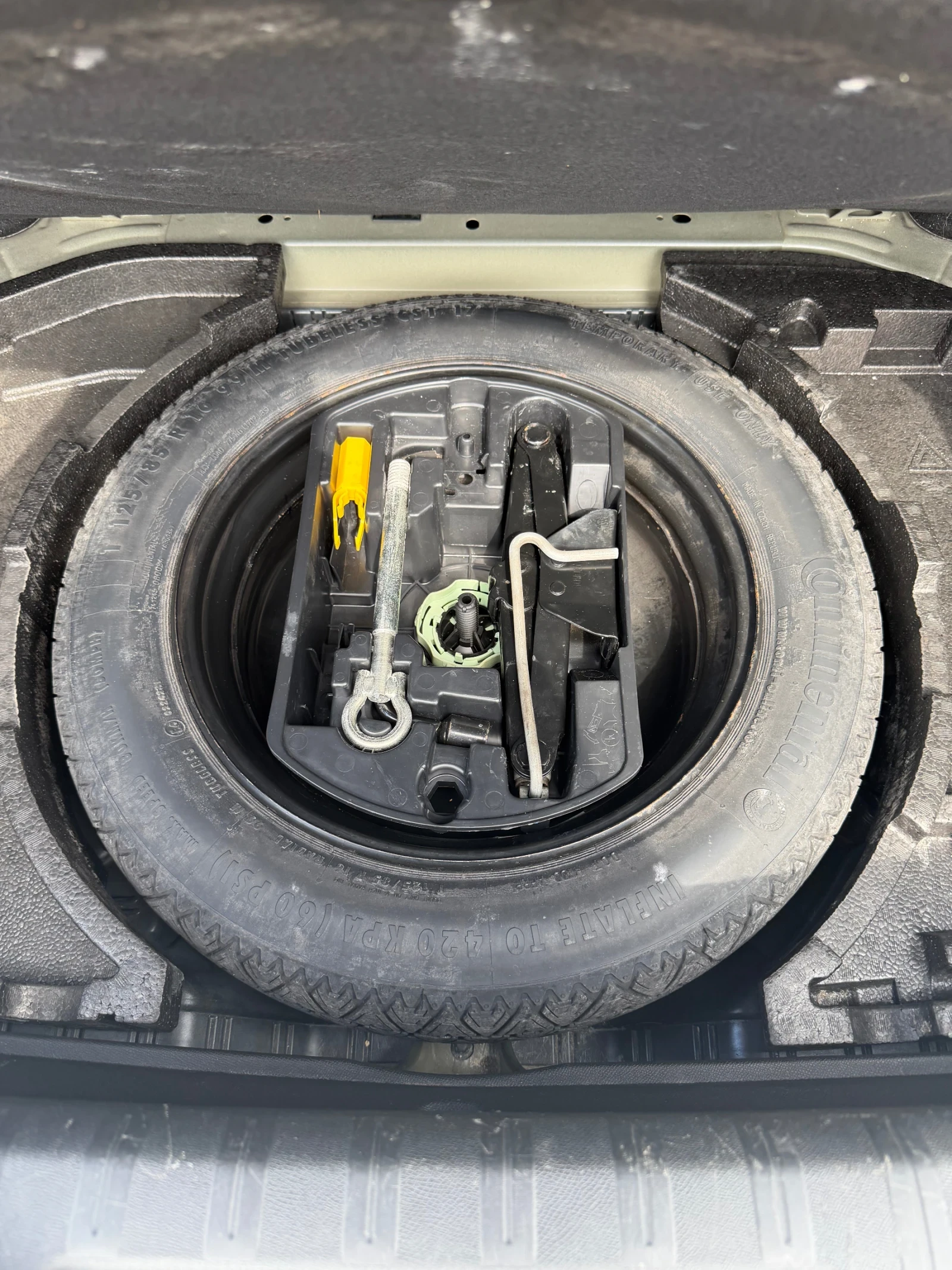 Peugeot 308 1.6HDI, снимка 14 - Автомобили и джипове - 54931744