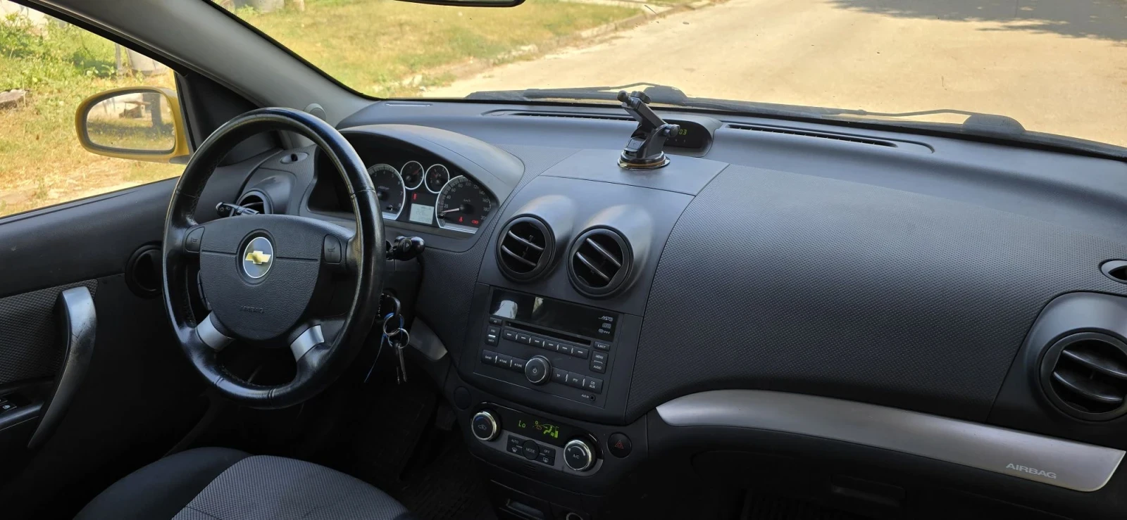 Chevrolet Aveo 1.4i, снимка 11 - Автомобили и джипове - 55894464