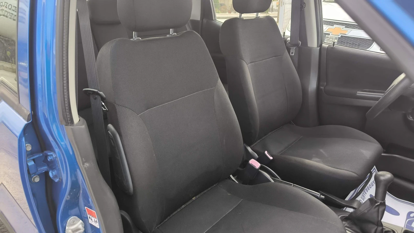 Subaru Justy 1.5i, снимка 8 - Автомобили и джипове - 56295368