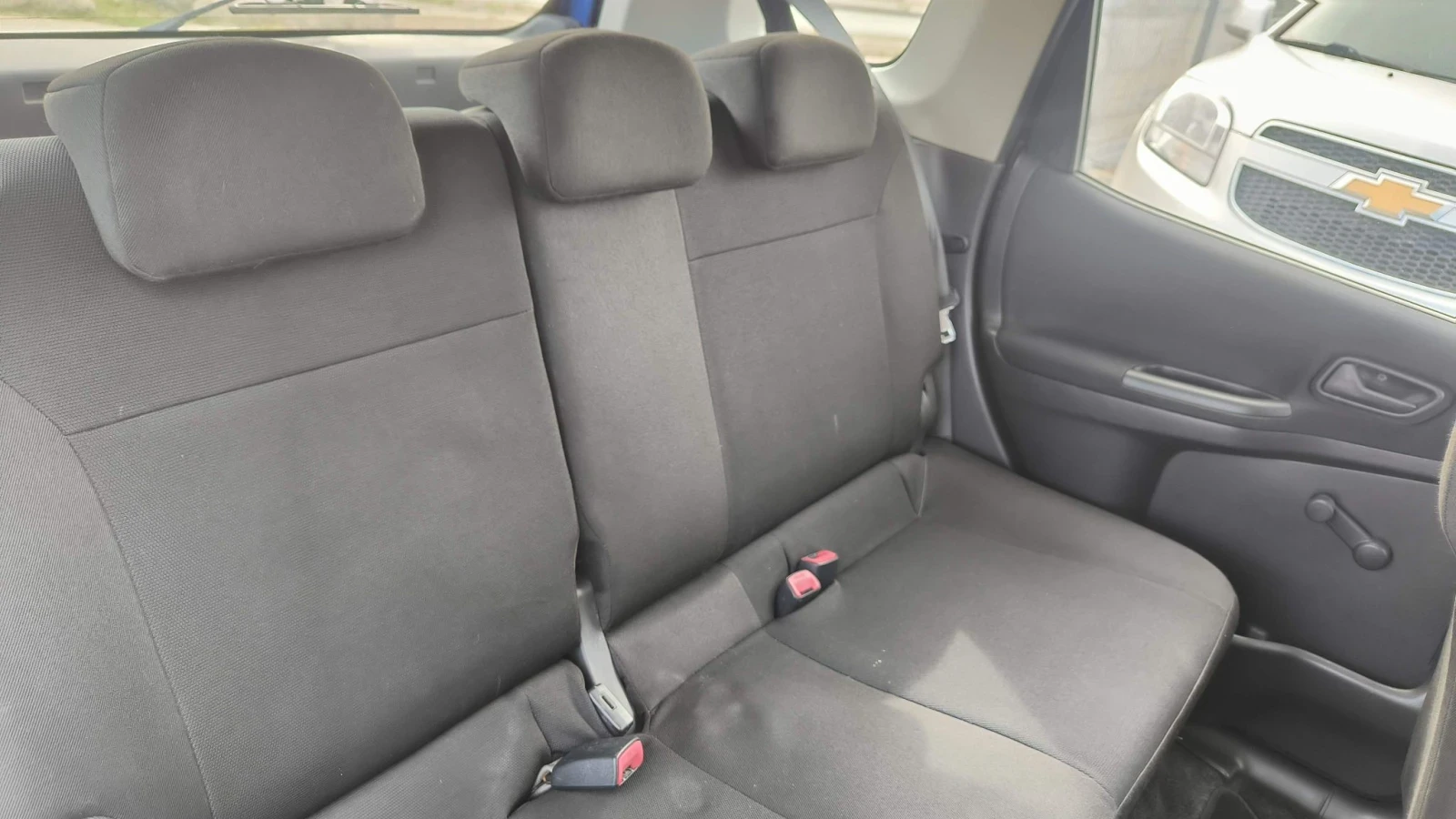 Subaru Justy 1.5i, снимка 11 - Автомобили и джипове - 56295368