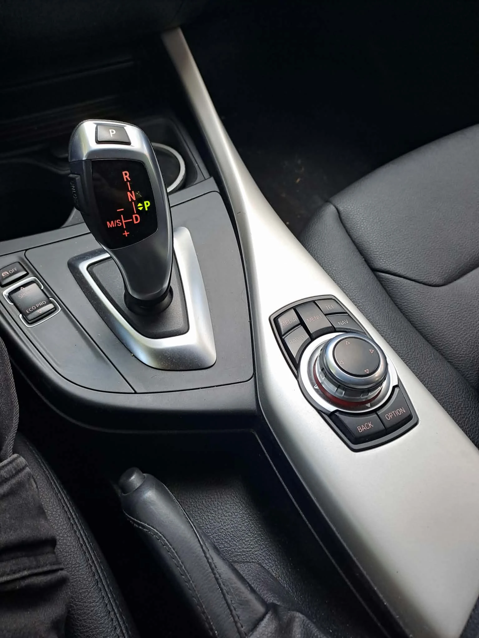 BMW 116, снимка 8 - Автомобили и джипове - 56423552