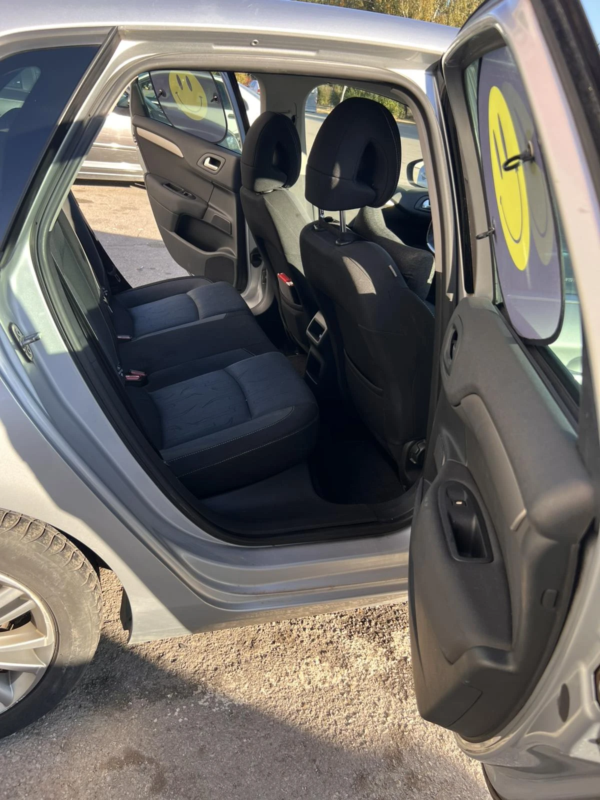 Citroen C4 1.6 HDi, снимка 10 - Автомобили и джипове - 56679921