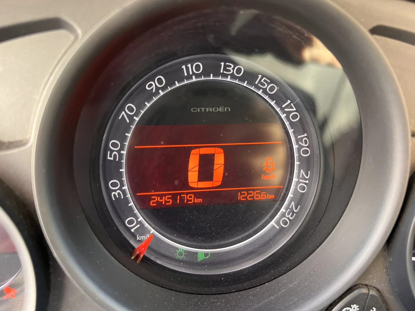 Citroen C4 1.6 HDi, снимка 9 - Автомобили и джипове - 56679921