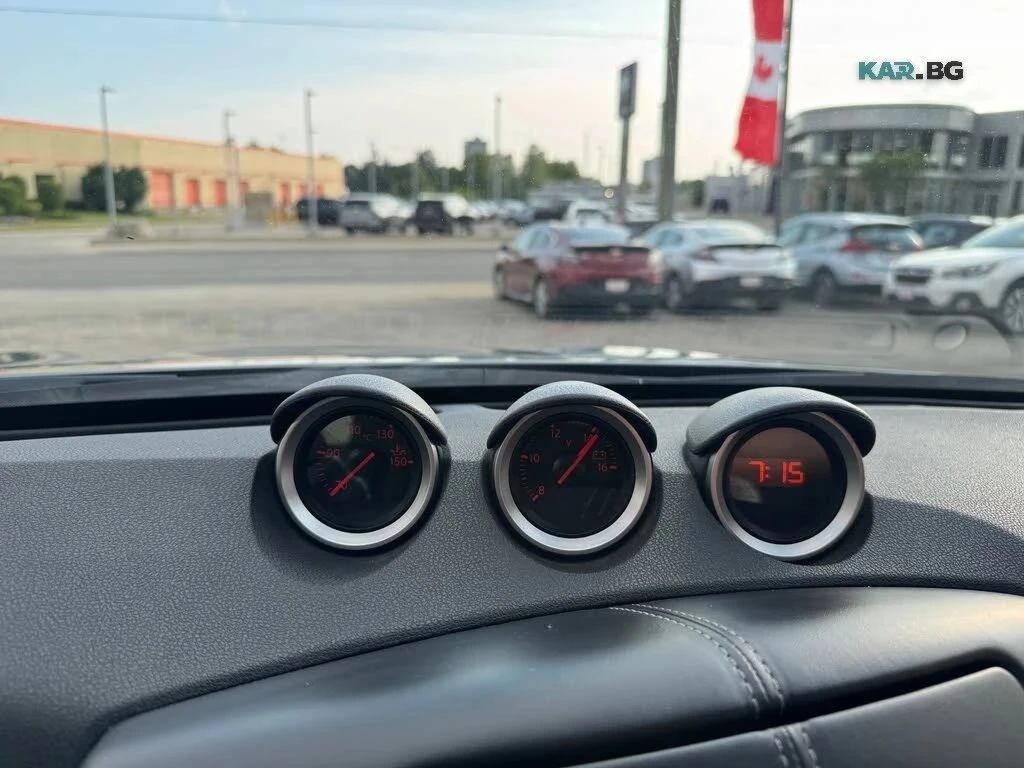 Nissan 370Z, снимка 13 - Автомобили и джипове - 56715084
