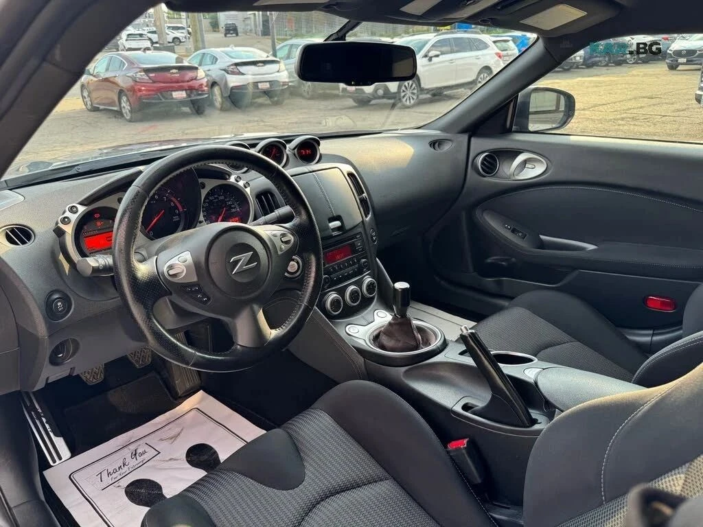 Nissan 370Z, снимка 11 - Автомобили и джипове - 56715084