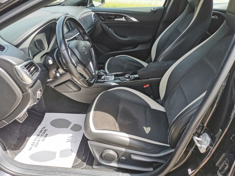 Infiniti Q30 2.0 Sport AWD, снимка 10 - Автомобили и джипове - 46343494