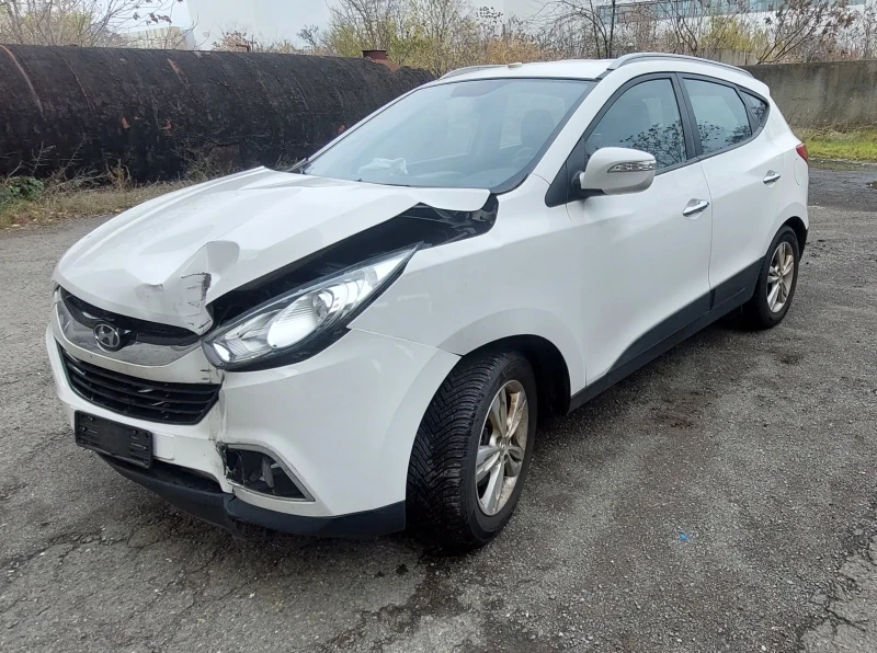 Hyundai IX35 1.7 dizel , снимка 6 - Автомобили и джипове - 47999173