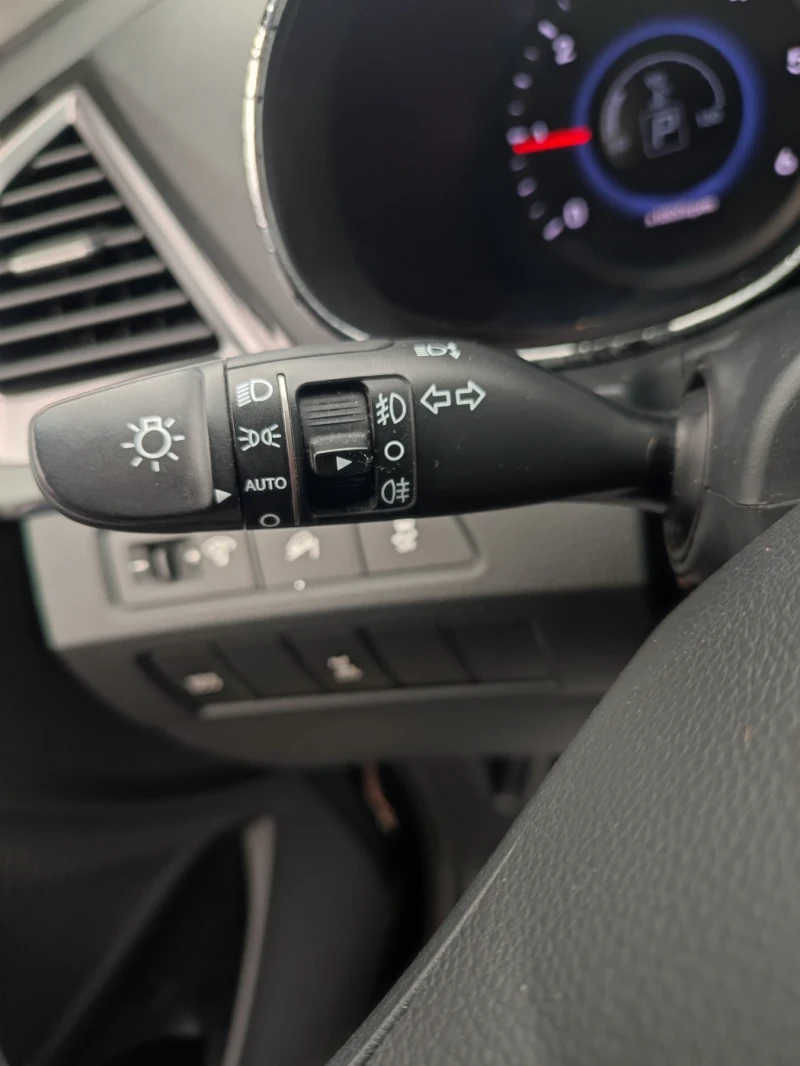 Hyundai Santa fe 2.2 CRDI /4x4/АВТОМАТИК, снимка 13 - Автомобили и джипове - 51825566