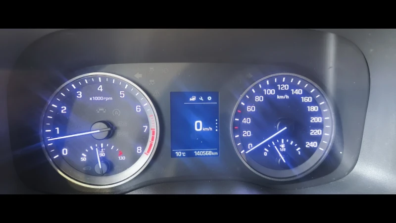 Hyundai Tucson 1.6i-132к.с Доказуеми-140х.км Навигация, снимка 12 - Автомобили и джипове - 52302773