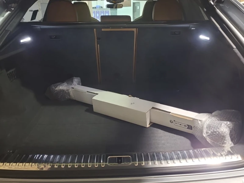 Audi RSQ8 * PERFORMANCE * CARFAX * БЕЗ ПЪРВОНАЧАЛНА ВНОСКА, снимка 14 - Автомобили и джипове - 52616135