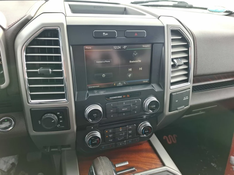 Ford F150 * 4WD SuperCrew 145" King Ranch * CARFAX * ЦЕН, снимка 9 - Автомобили и джипове - 52839550