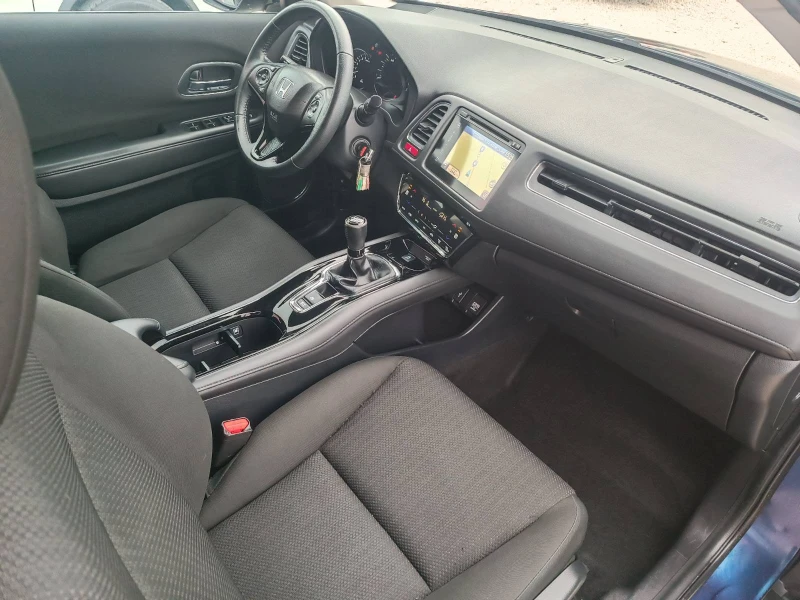 Honda Hr-v 1.5i, снимка 9 - Автомобили и джипове - 53456056
