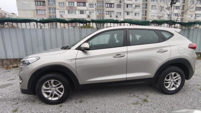 Hyundai Tucson 1.6i-132к.с Доказуеми-140х.км Навигация - 25800 лв. / 13191.33 € - 50326056 1