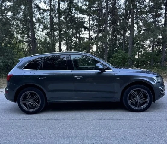 Audi Q5, снимка 3 - Автомобили и джипове - 52812692
