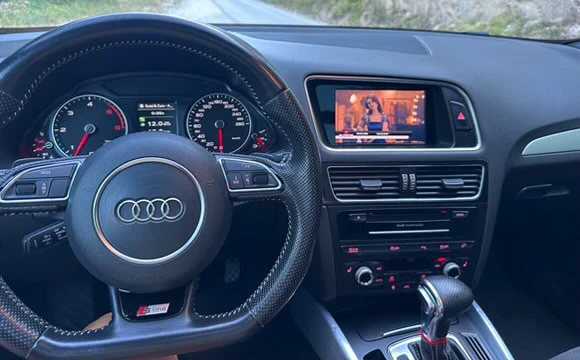 Audi Q5, снимка 7 - Автомобили и джипове - 52812692