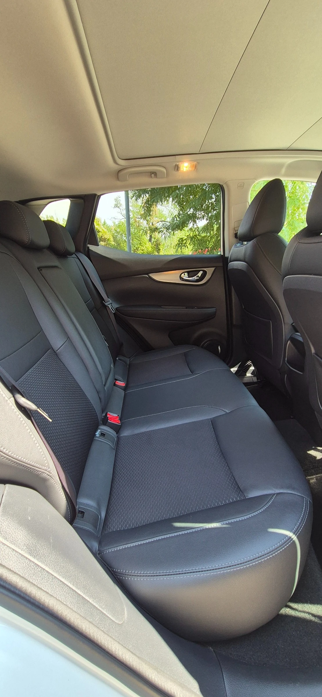 Nissan Qashqai 1, 6 DCI N-CONNECTA - изображение 7