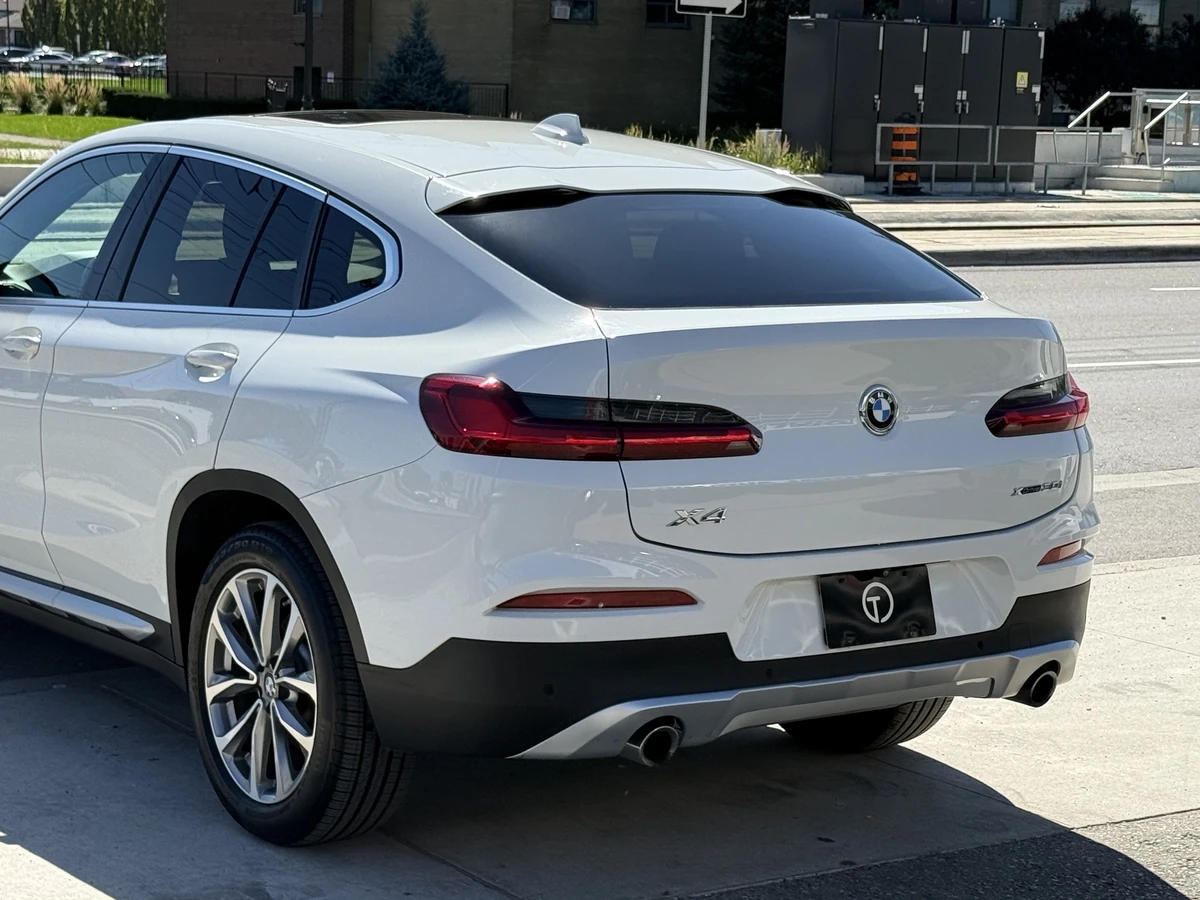 BMW X4 30i xDrive / PANO / PREMIUM - изображение 6