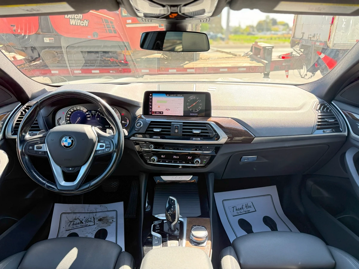 BMW X4 30i xDrive / PANO / PREMIUM - изображение 8