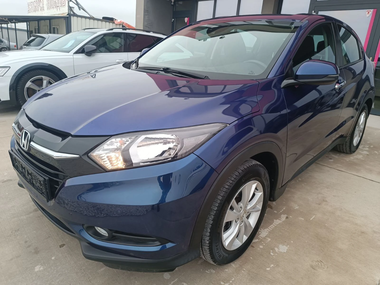 Honda Hr-v 1.5i - изображение 2