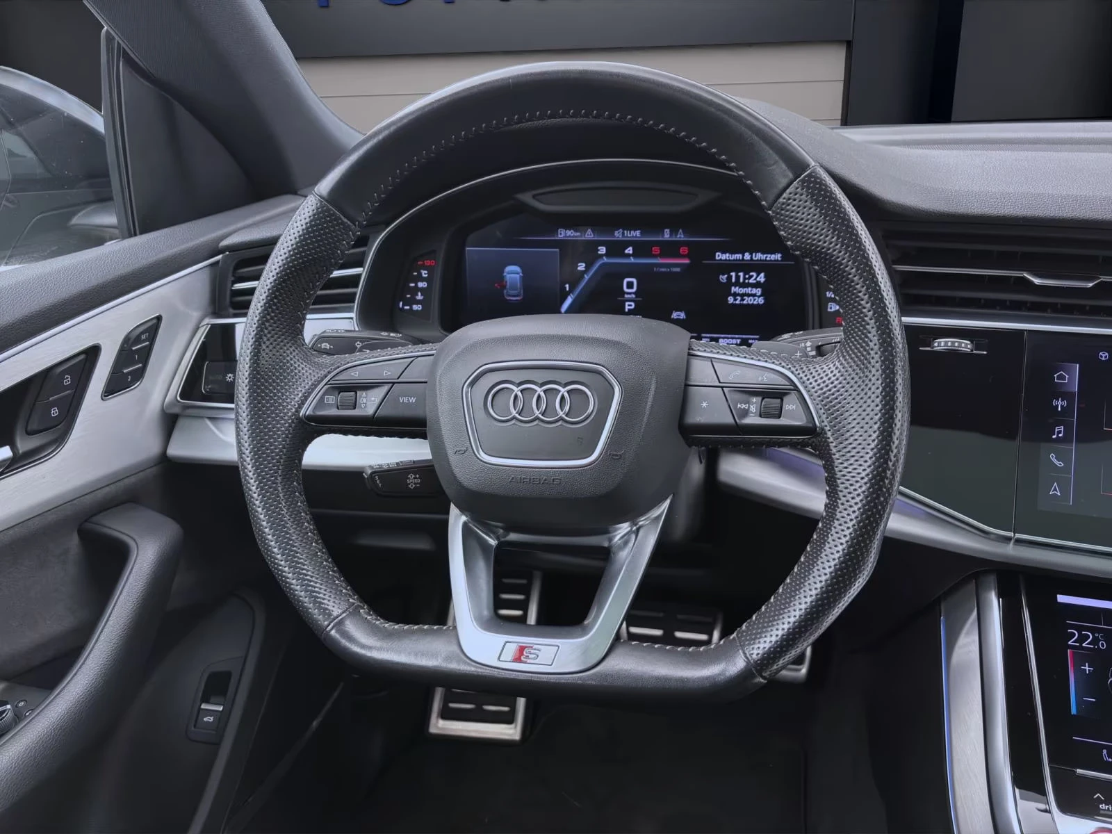 Audi SQ8 4.0TDI/435HP/PANO/MATRIX/MEMO/B&O/HUD/360/824g - изображение 10