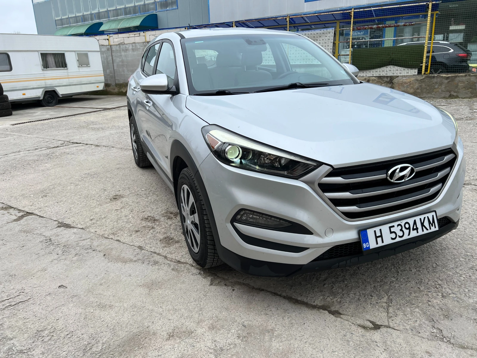 Hyundai Tucson 2.0 4х4, снимка 2 - Автомобили и джипове - 53655214