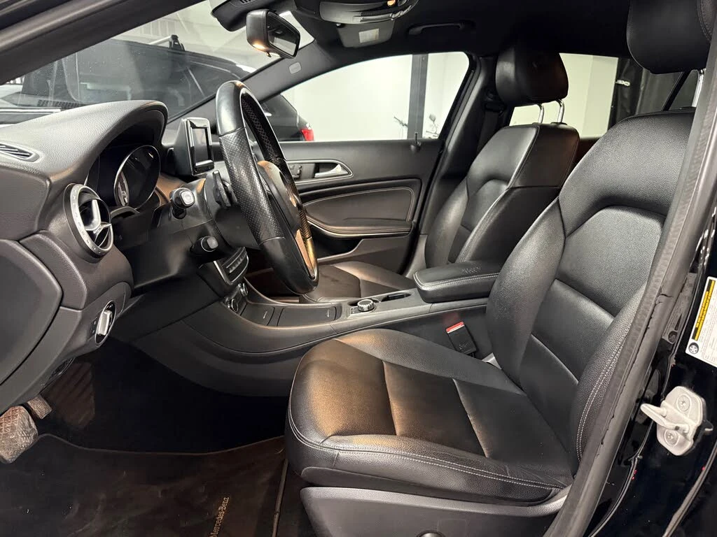 Mercedes-Benz GLA 250 4Matic* АвтоКредит* (ЦЕНА ДО БГ), снимка 9 - Автомобили и джипове - 53914218