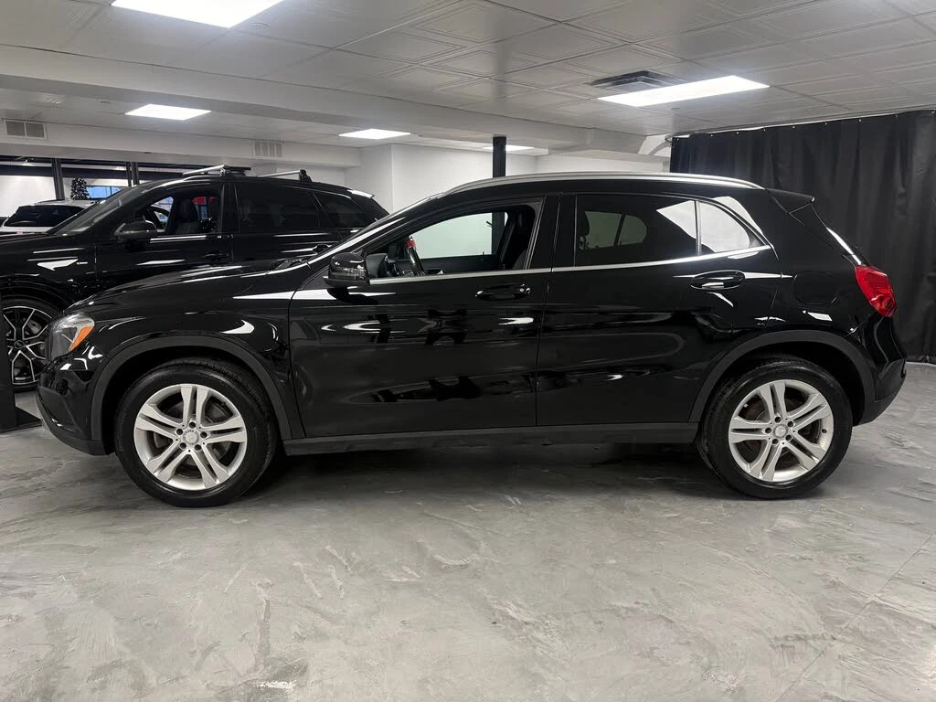 Mercedes-Benz GLA 250 4Matic* АвтоКредит* (ЦЕНА ДО БГ), снимка 2 - Автомобили и джипове - 53914218