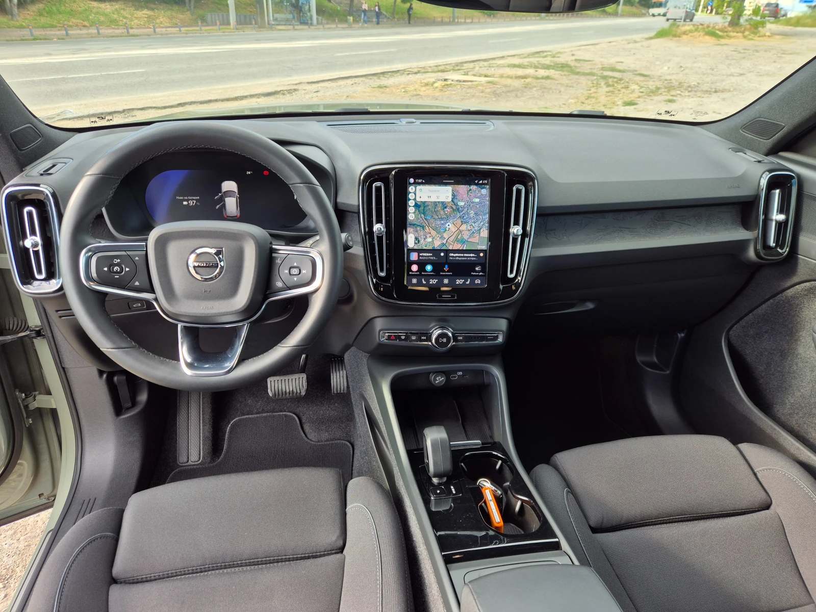 Volvo XC40 Recharge Twin AWD 408PS (78kWh), снимка 14 - Автомобили и джипове - 54605962