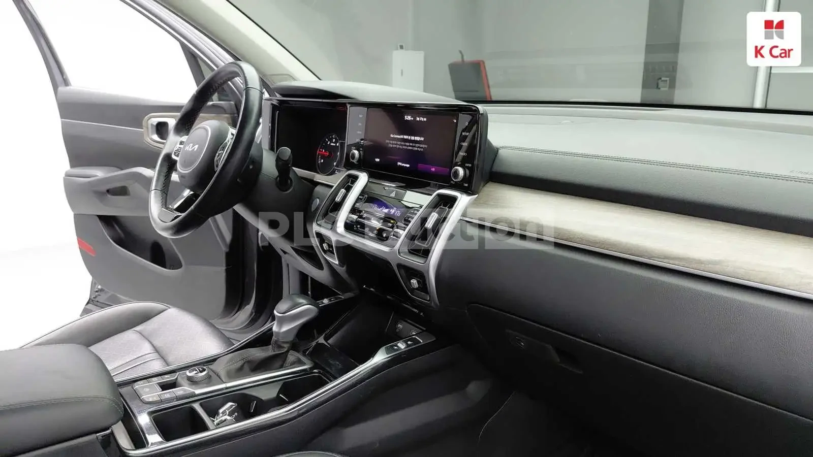 Kia Sorento 2.2 4х4| КАМЕРА| DISTRONIC| ОБДУХ| ВКЛ.ТЕХНОТЕСТ, снимка 7 - Автомобили и джипове - 54845851