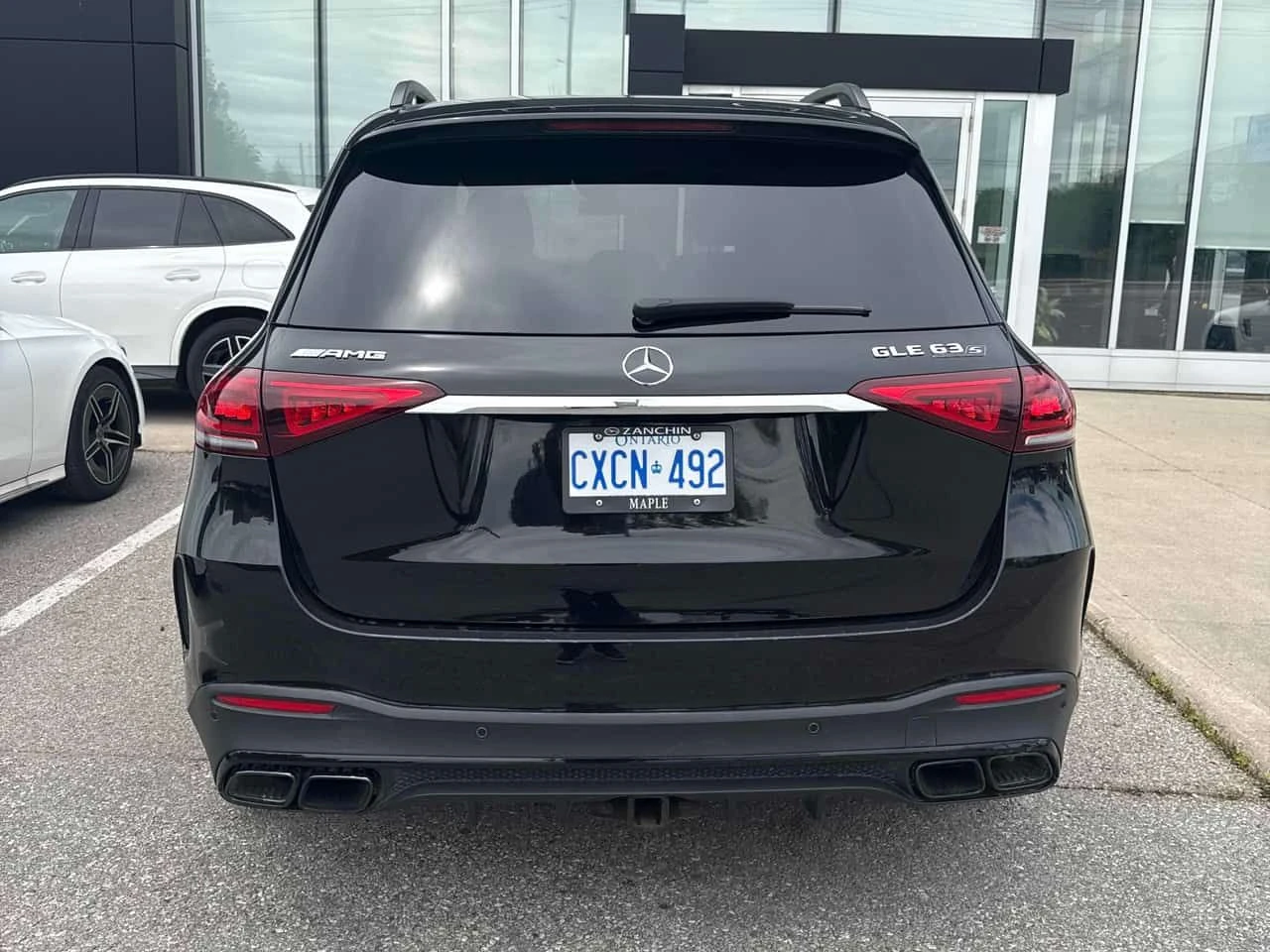 Mercedes-Benz GLE 63 S AMG * CARFAX * ОТ ПРЕДСТАВИТЕЛСТВО, снимка 4 - Автомобили и джипове - 55002606
