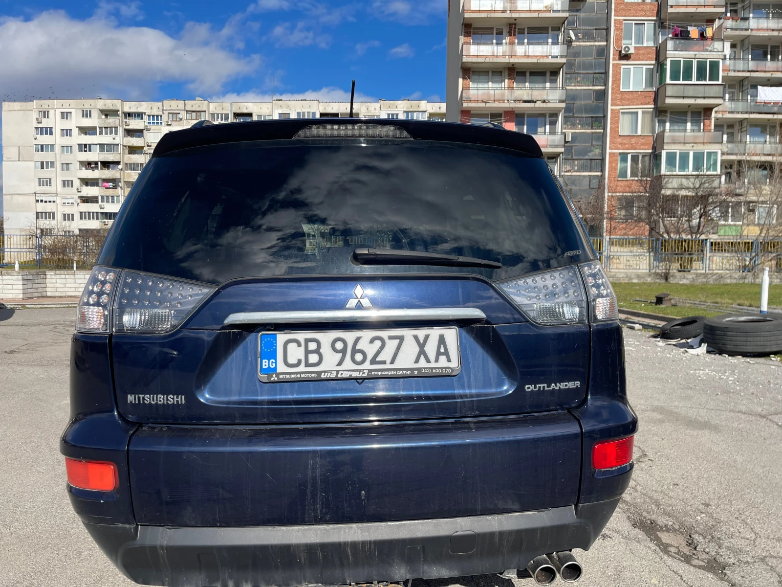 Mitsubishi Outlander 2.2 4x4 FULL Автоматик| Нави| Камера| Кожа| Ксенон, снимка 4 - Автомобили и джипове - 55241540