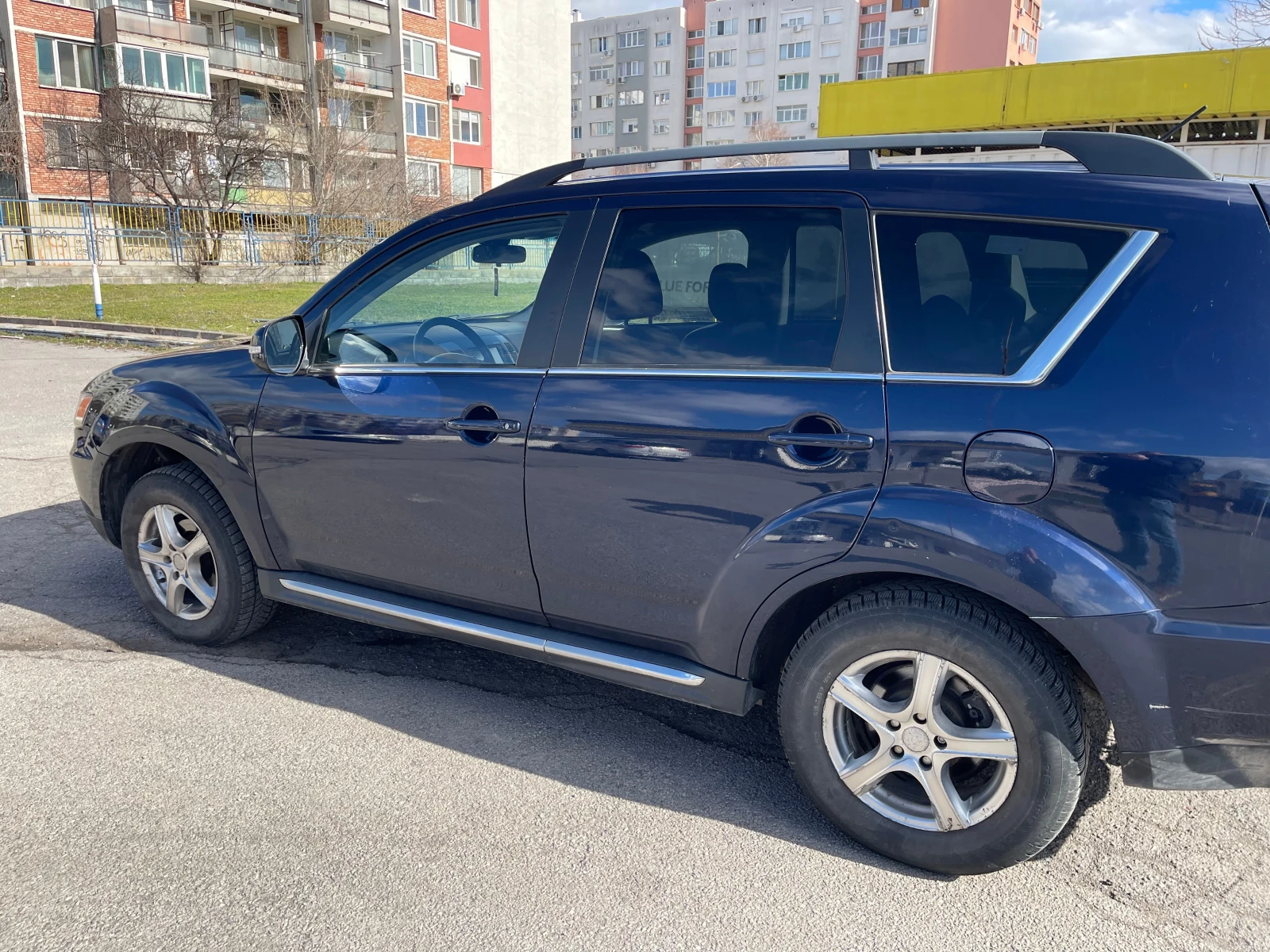 Mitsubishi Outlander 2.2 4x4 FULL Автоматик| Нави| Камера| Кожа| Ксенон, снимка 6 - Автомобили и джипове - 55241540