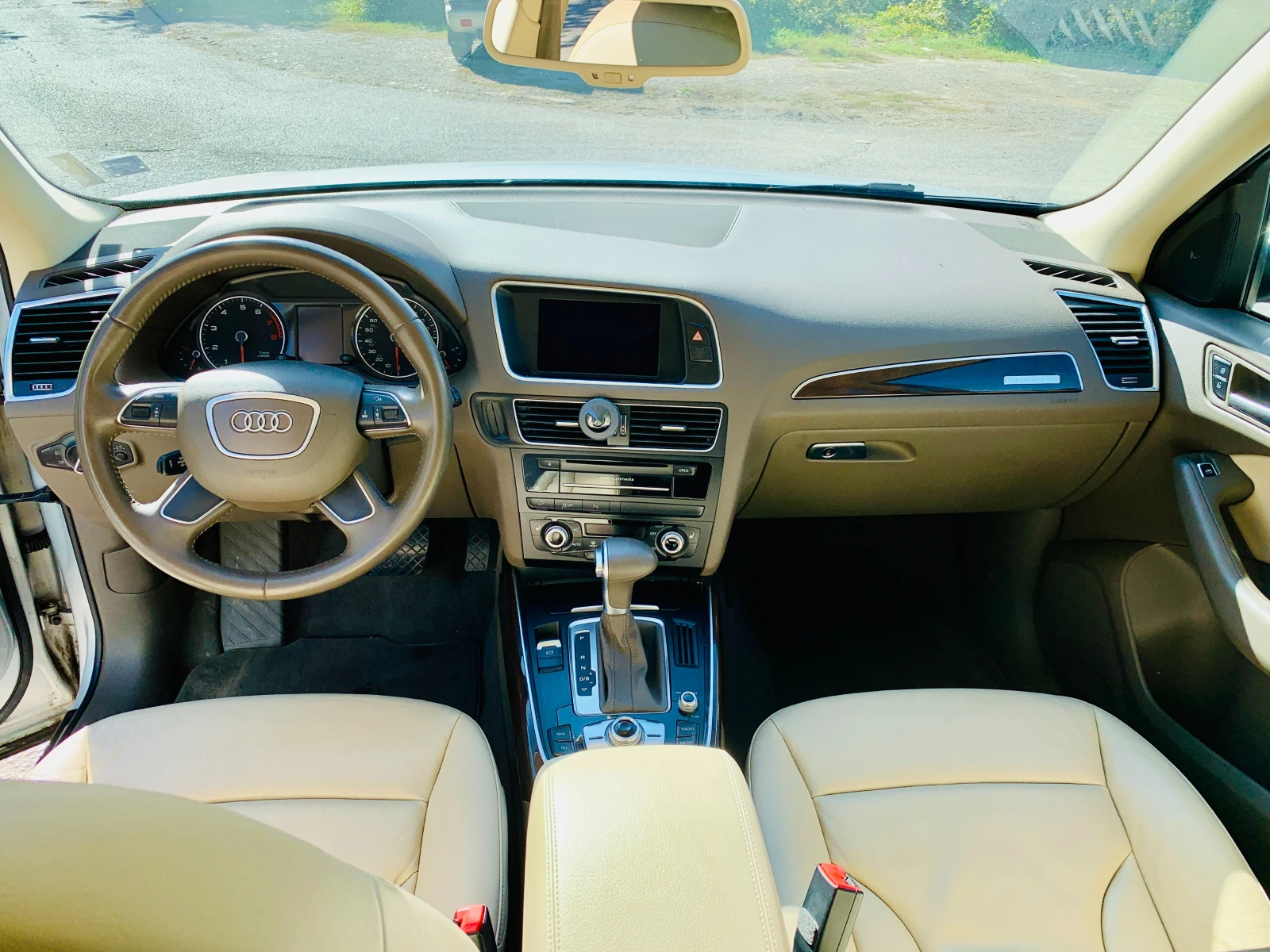 Audi Q5, снимка 9 - Автомобили и джипове - 55267806