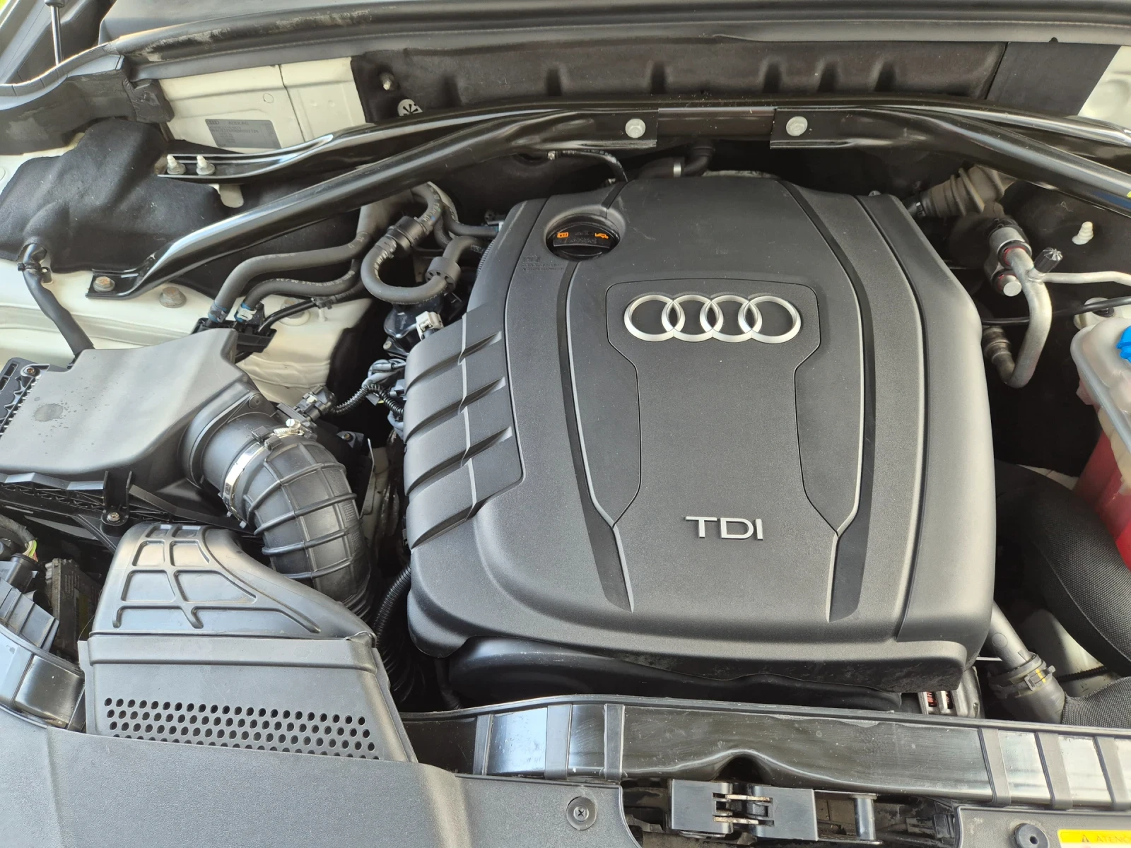 Audi Q5 2.0TDI Avtomat Facelift , снимка 17 - Автомобили и джипове - 55364397