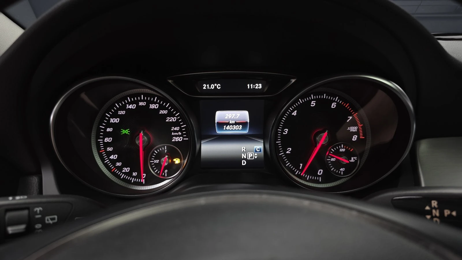 Mercedes-Benz GLA 220 ЛЮК* ЕЛ. БАГАЖНИК* BLIND SPOT* КРАЙНА ЦЕНА, снимка 8 - Автомобили и джипове - 55367110