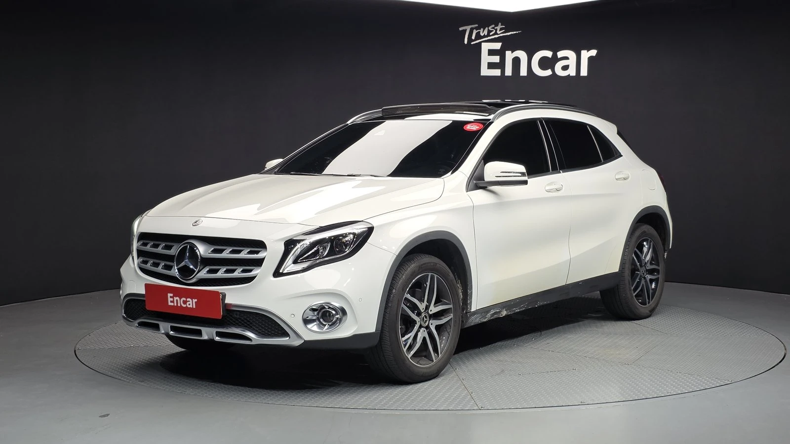 Mercedes-Benz GLA 220 ЛЮК* ЕЛ. БАГАЖНИК* BLIND SPOT* КРАЙНА ЦЕНА