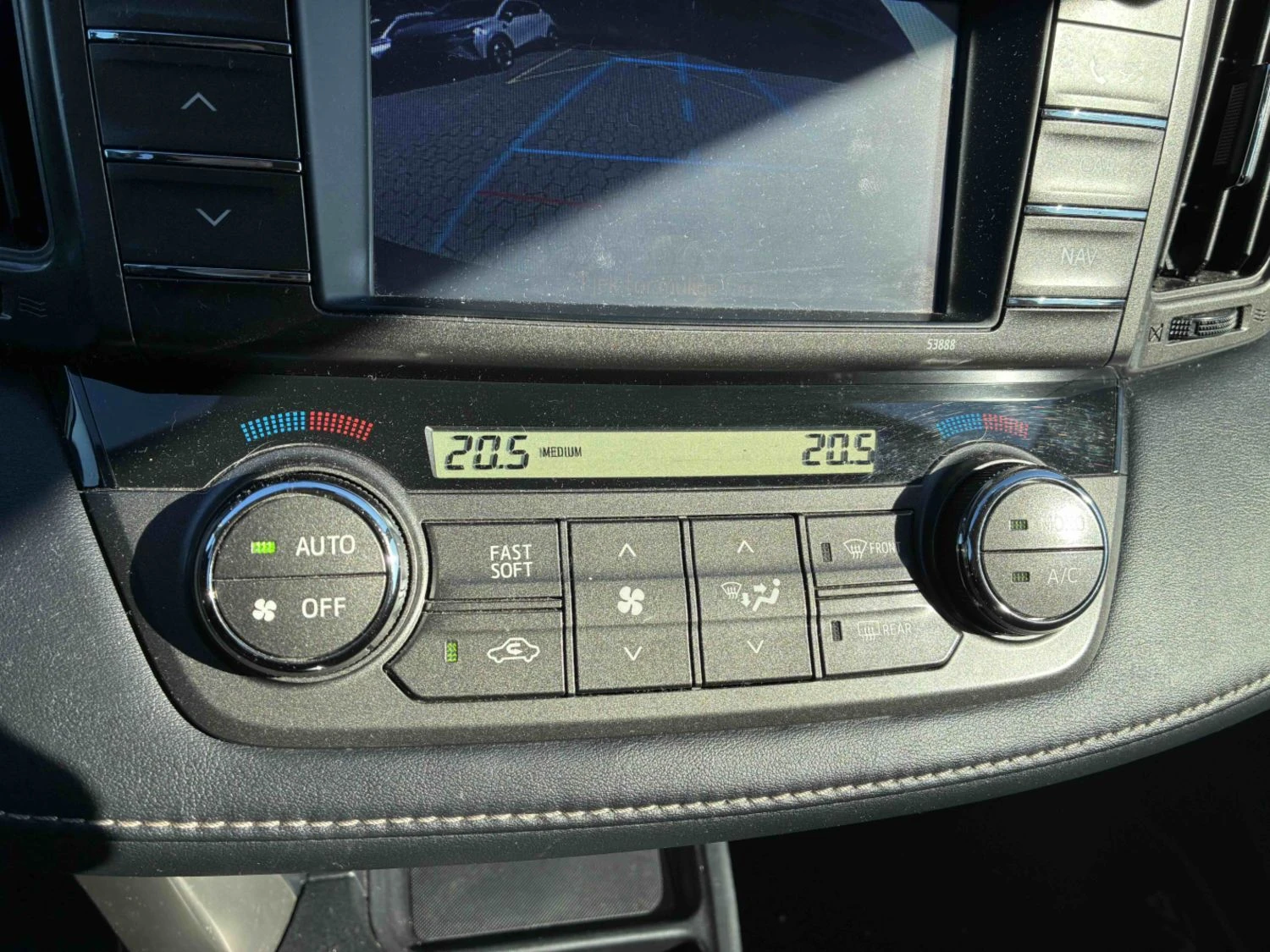 Toyota Rav4 2.0 Дизел, снимка 6 - Автомобили и джипове - 56321982