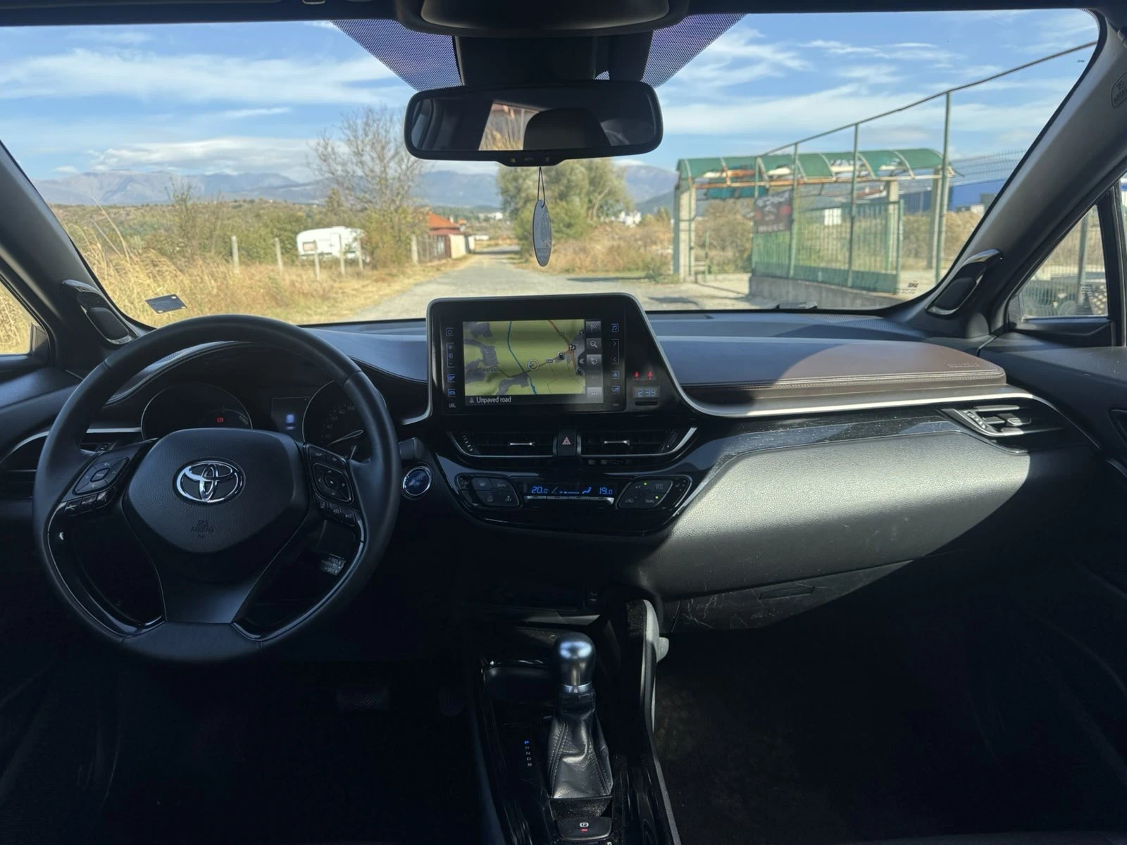 Toyota C-HR, снимка 12 - Автомобили и джипове - 56621076