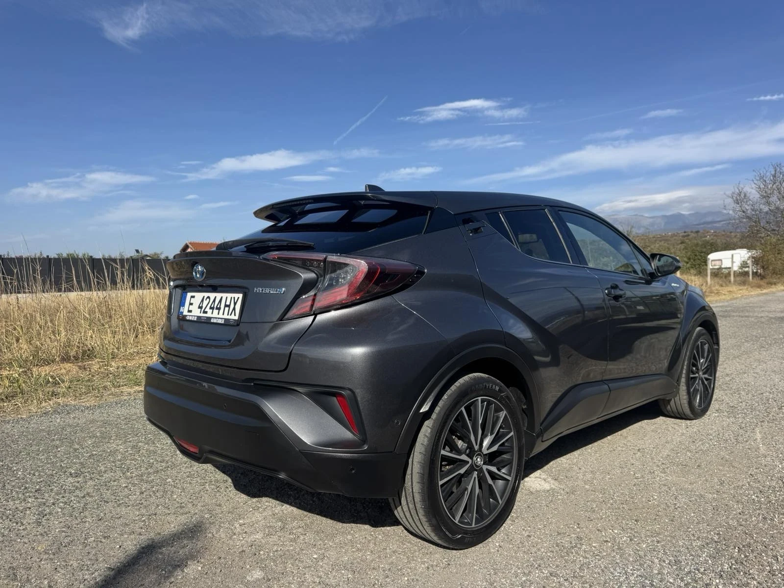 Toyota C-HR, снимка 5 - Автомобили и джипове - 56621076