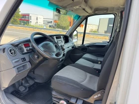 Iveco 35c18 СПЕЦИАЛЕН#КЛИМАТИК#ВЪЗГЛАВНИЦИ#ДВОЙНА ГУМА, снимка 8
