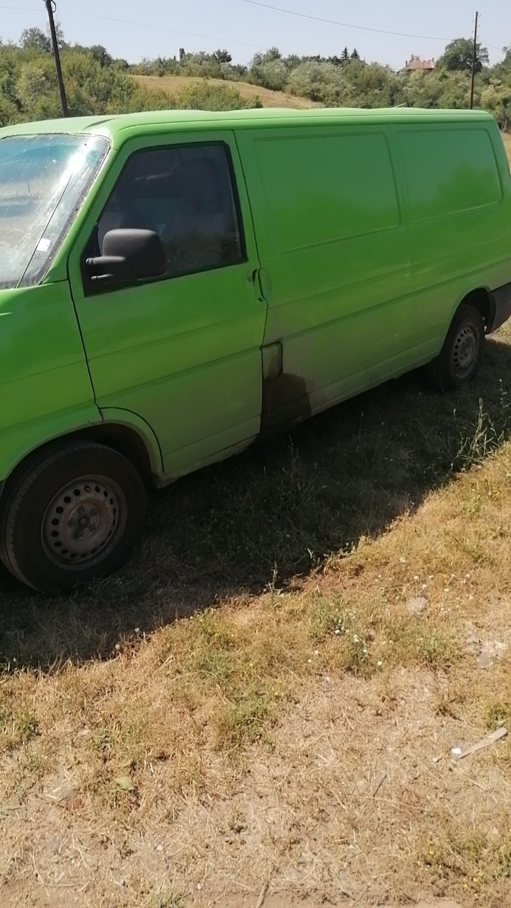 VW Transporter ПРЕГРЯЛ, снимка 10 - Бусове и автобуси - 46587652