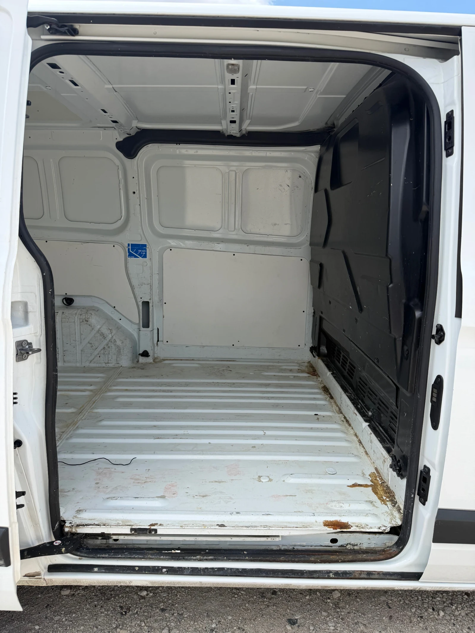Ford Transit Custom 2.0/104кс EVRO6 Климатик, снимка 13 - Бусове и автобуси - 55392848