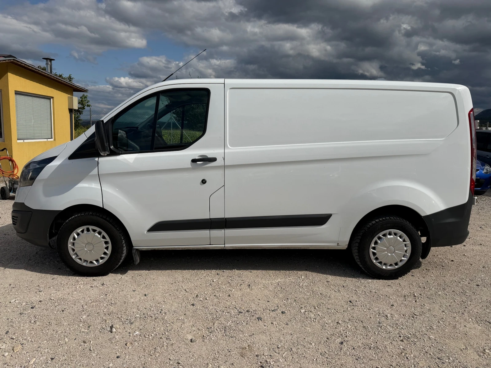 Ford Transit Custom 2.0/104кс EVRO6 Климатик, снимка 4 - Бусове и автобуси - 55392848