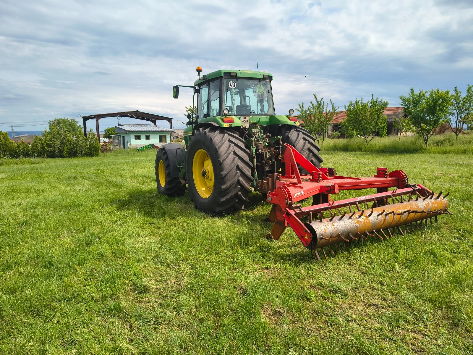 Трактор John Deere 7600, снимка 2 - Селскостопанска техника - 54685810